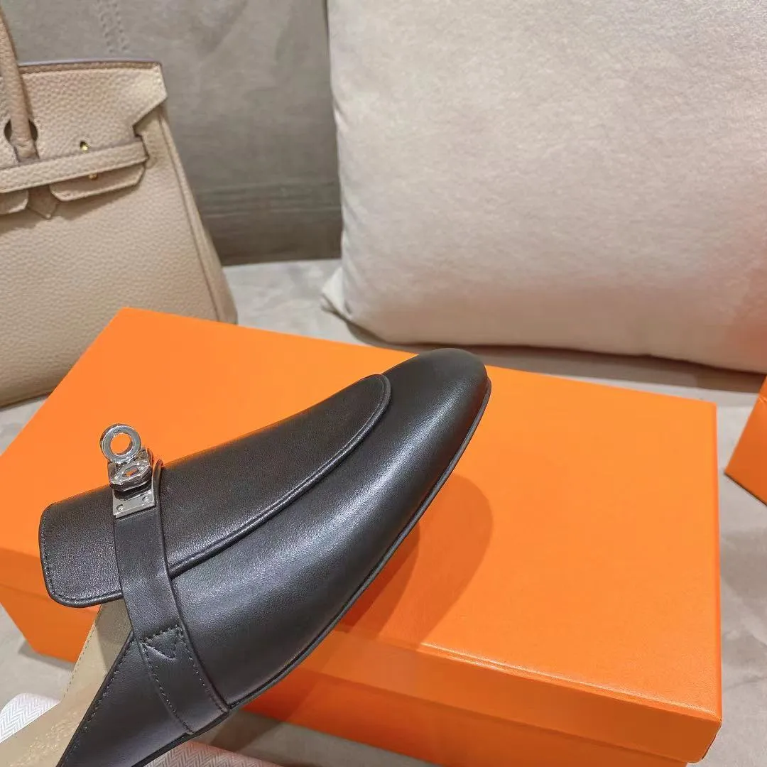 👟👟Ex-factory price 440👟👟Hermes/Hermes new kelly buckle sandal mule shoes for women flat toe lazy shoes and half slippers😄😄😄 Fabric: calfskin lining: sheepskin lining/3D floral cloth🌸🌸🌸 Code number: 35 36 37 38 39 40 41 Color: Black White Brown Outsole: Anti-leather pattern rubber outsole